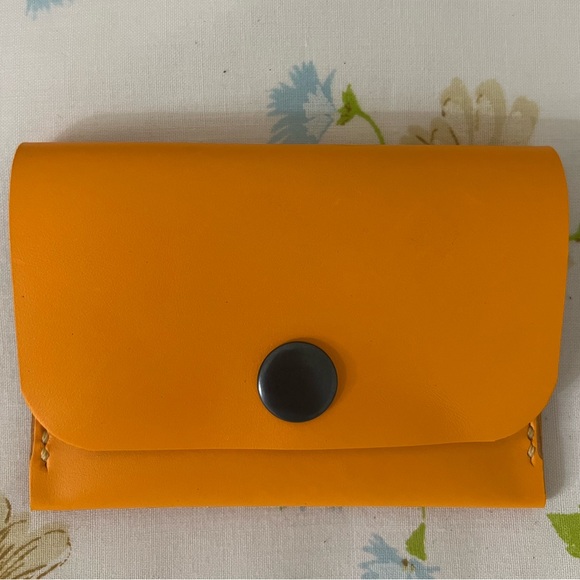 Handmade Genuine Leather Wallet - Picture 1 of 5